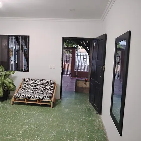 Casa Yamulemao *